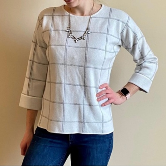 Tahari Sweaters - Tahari Windowpane Plaid Sweater Gray Size XS